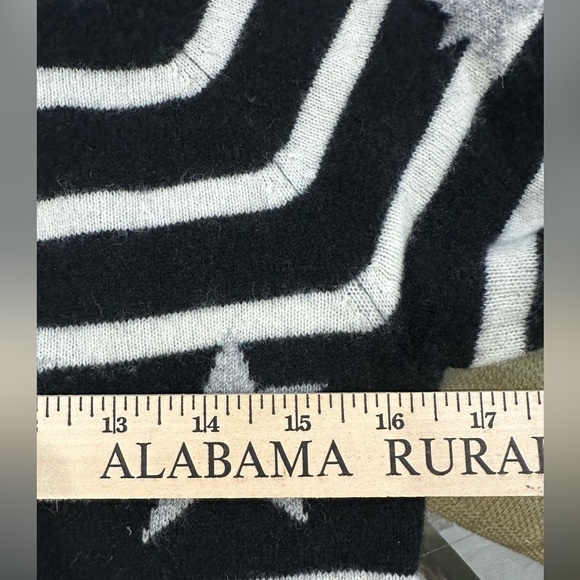 Ply Cashmere Black White Star Striped Cashmere Sweater Fall Cozy Sz XS - Picture 6 of 6